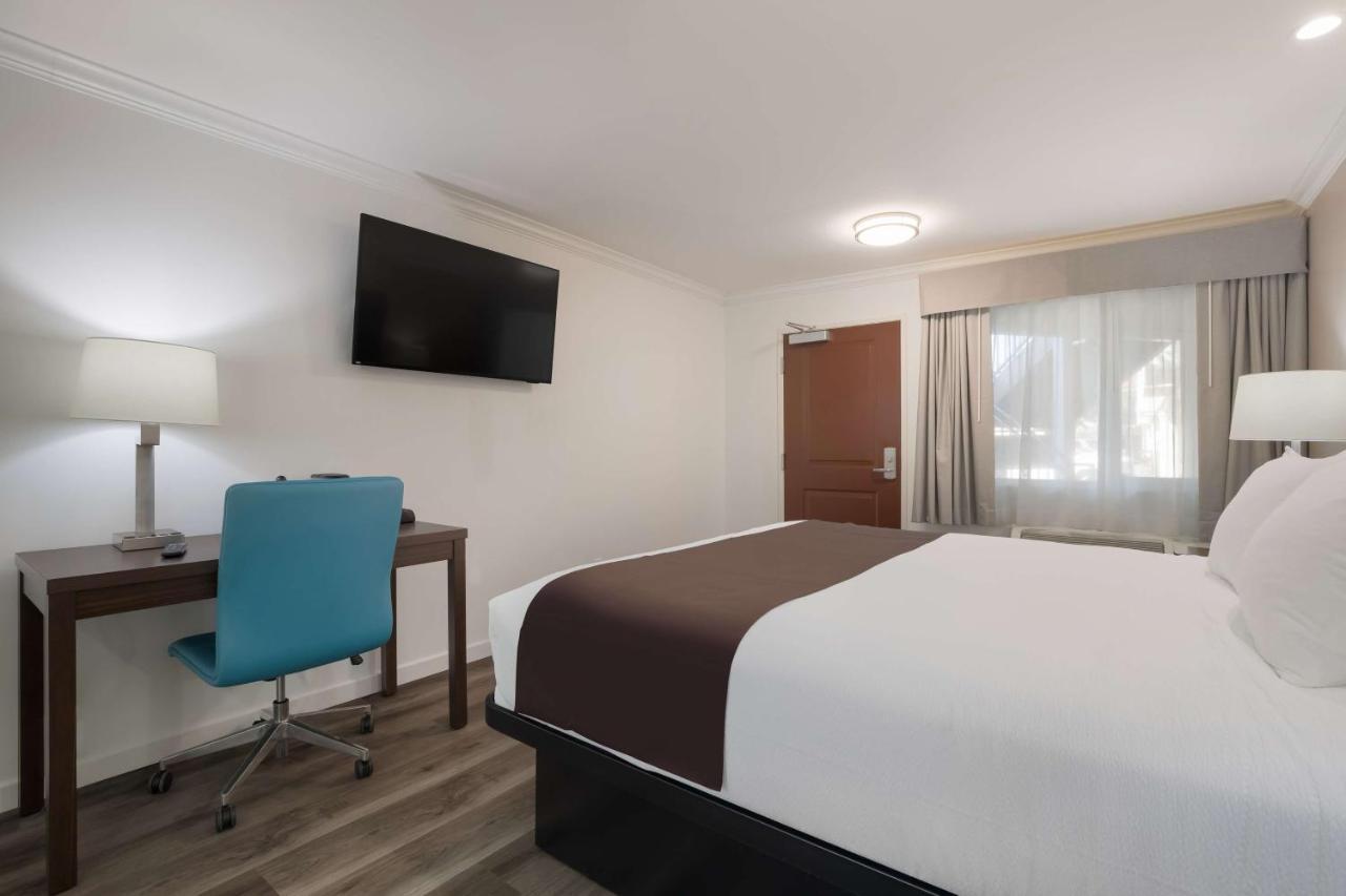 Surestay Plus Hotel By Best Western Upland - Ontario North 외부 사진