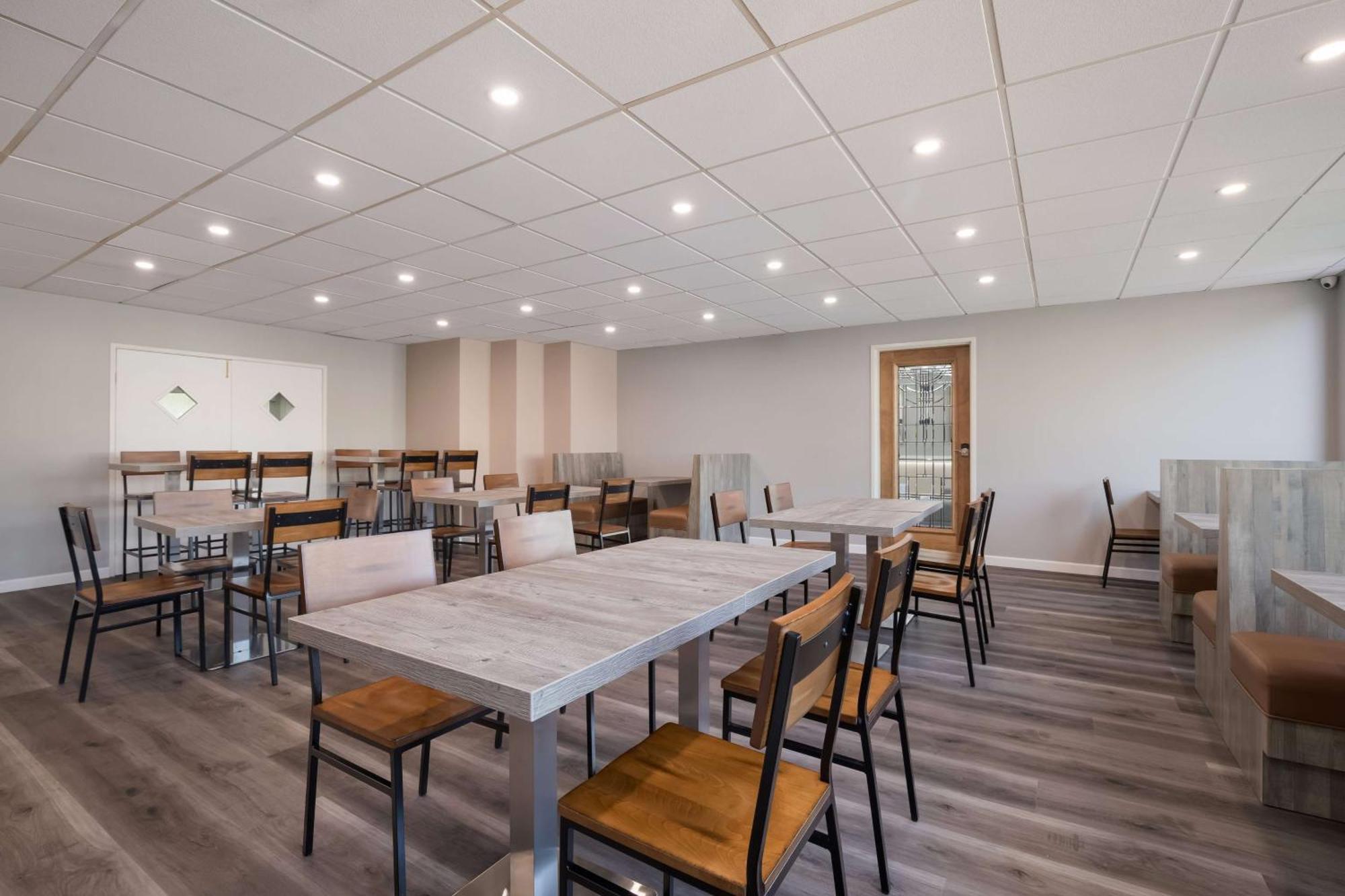 Surestay Plus Hotel By Best Western Upland - Ontario North 외부 사진