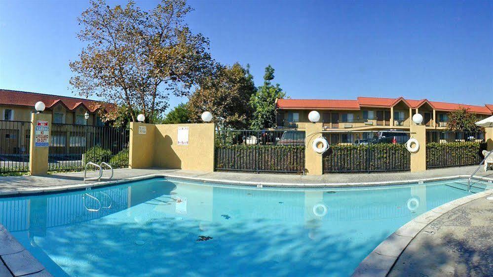 Surestay Plus Hotel By Best Western Upland - Ontario North 외부 사진